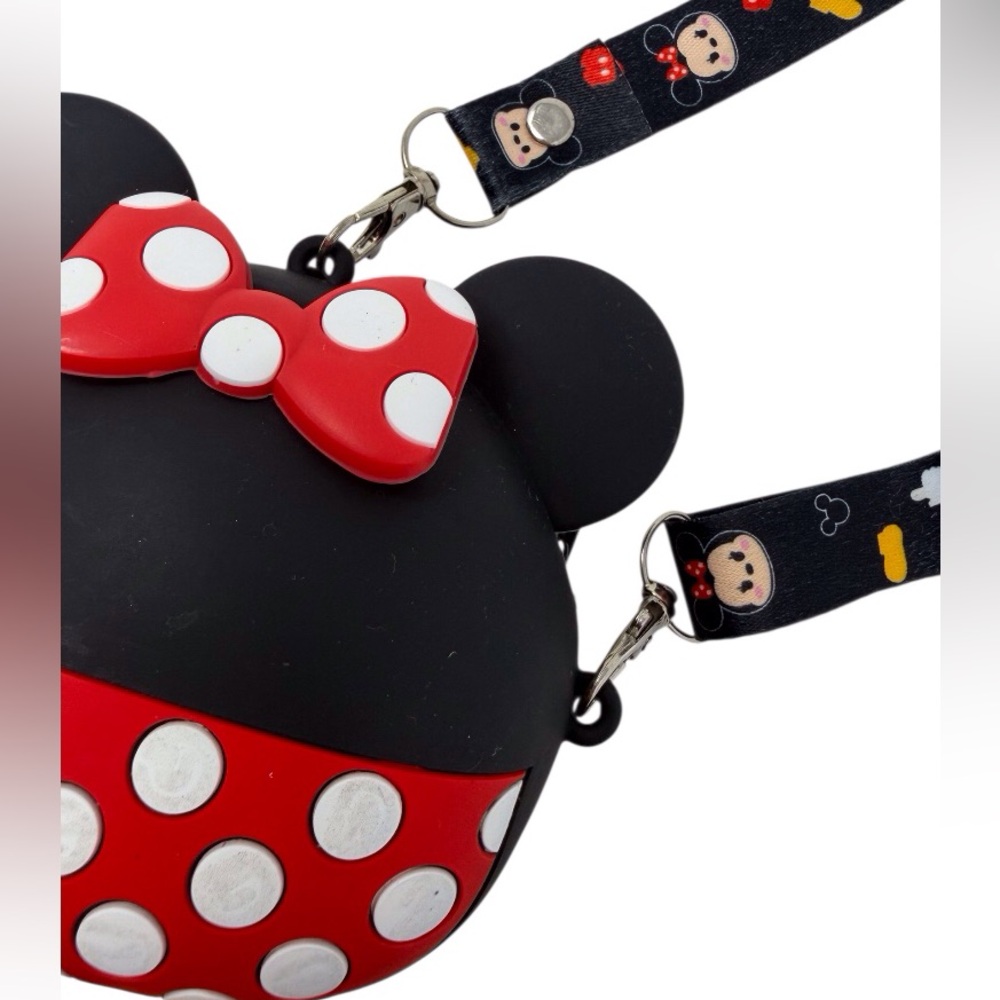 Hello Kitty, Minnie Mouse My Melody silicone character-themed crossbody bags - Picture 16 of 16